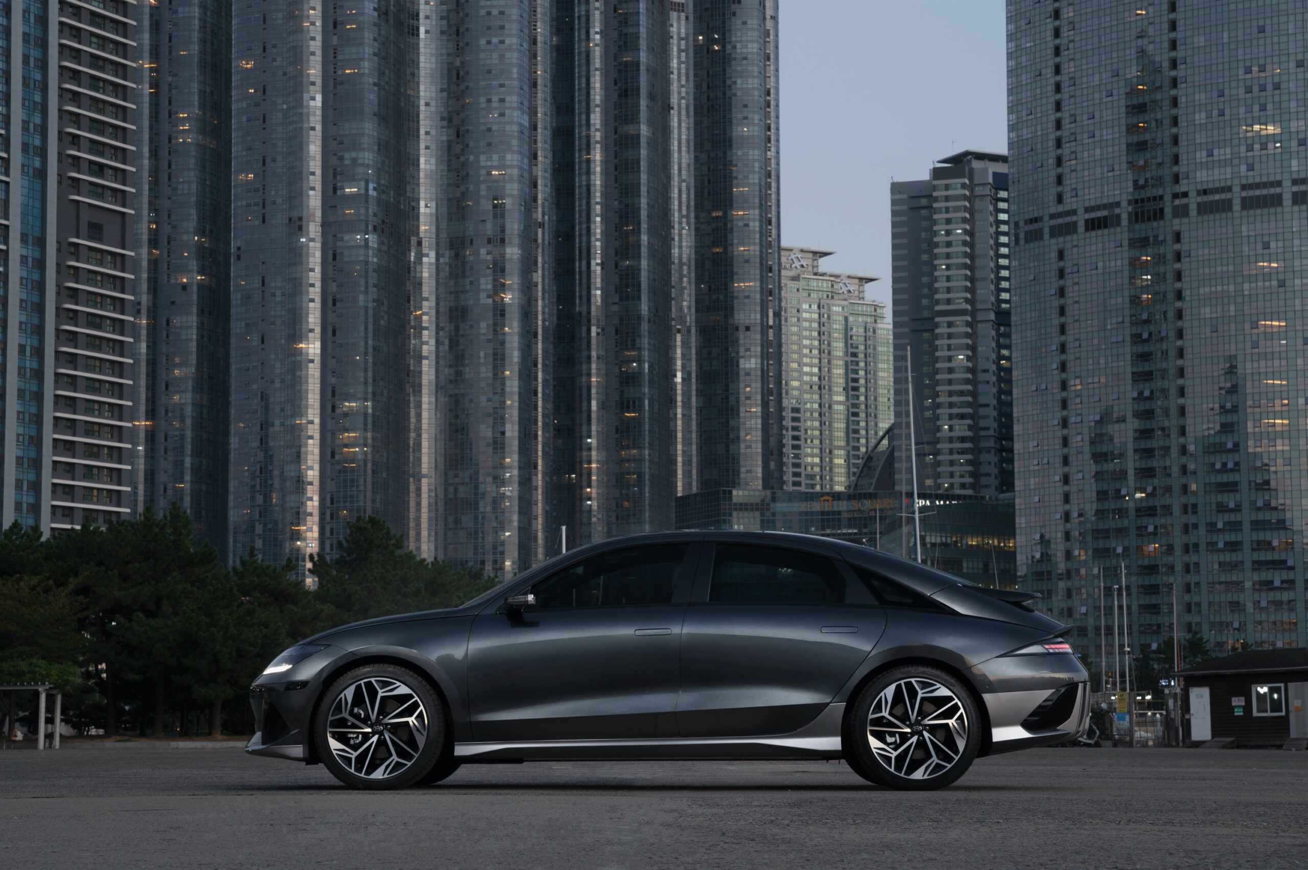 pexels-hyundai-motor-group-14611055